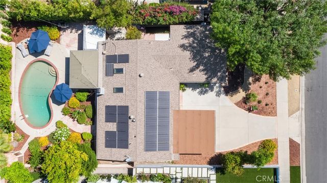 8420 Cozycroft, Winnetka, CA 91306