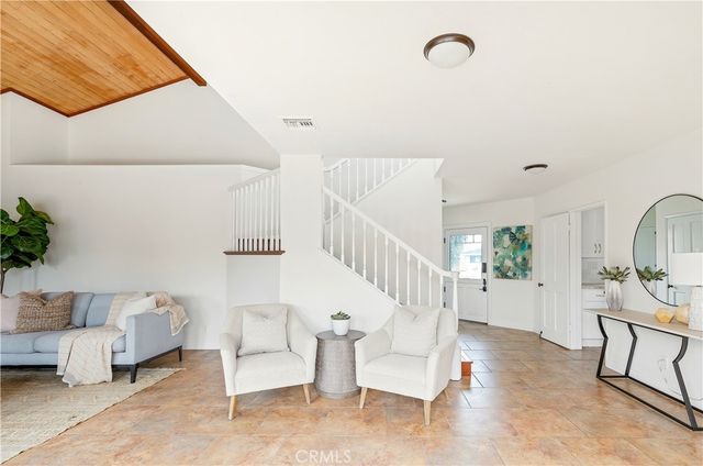 469 Lenwood Circle, Costa Mesa, CA 92627