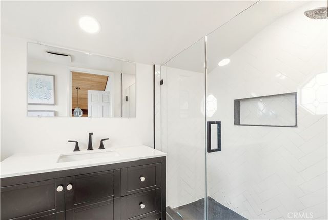 469 Lenwood Circle, Costa Mesa, CA 92627