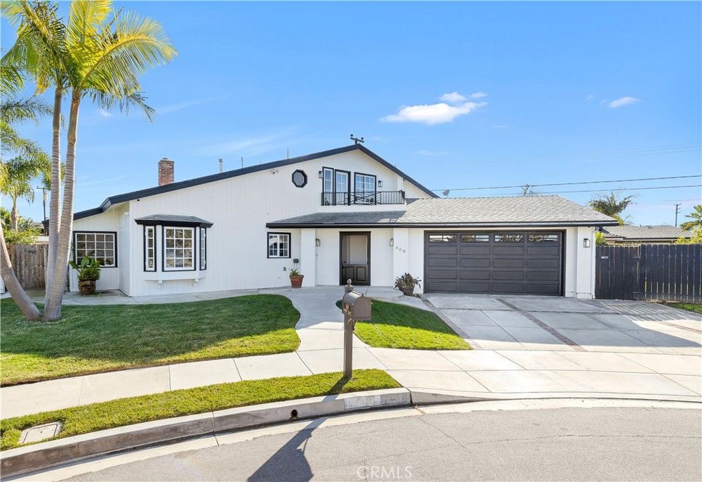 469 Lenwood Circle, Costa Mesa, CA 92627