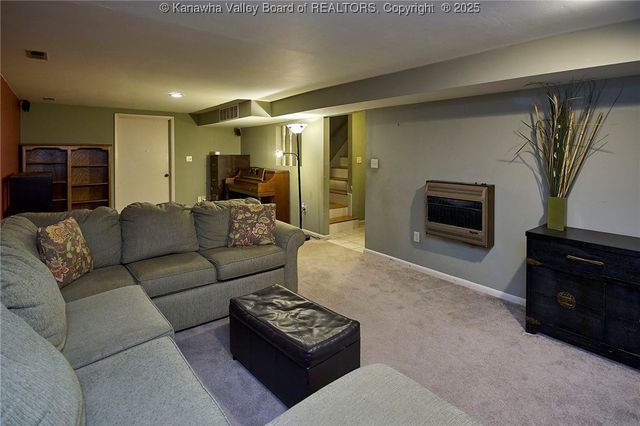 115 Mountaineer Lane, Charleston, WV 25312