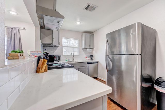 2720 Truxillo Street 3, Houston, TX 77004