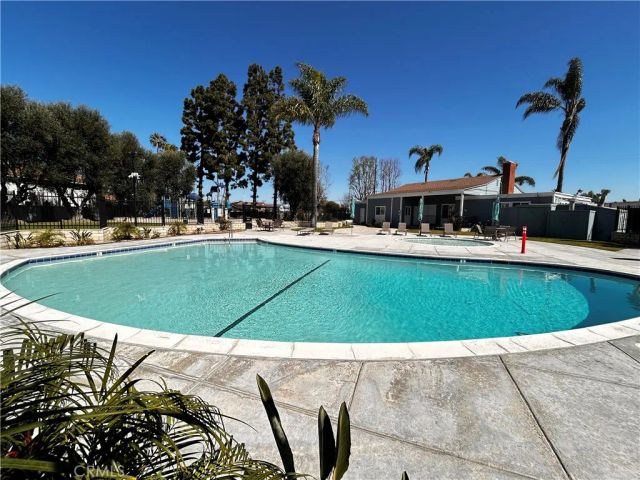 19859 Berkshire, Huntington Beach, CA 92646