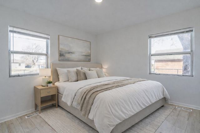 539 N Summitlawn St, Wichita, KS 67212