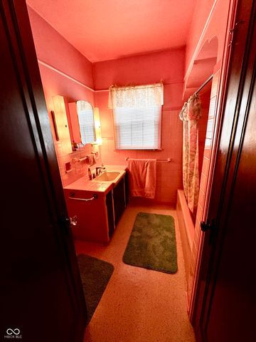 1403 16th Street, Columbus, IN 47201