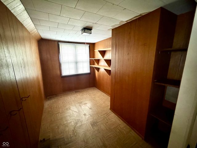 1403 16th Street, Columbus, IN 47201