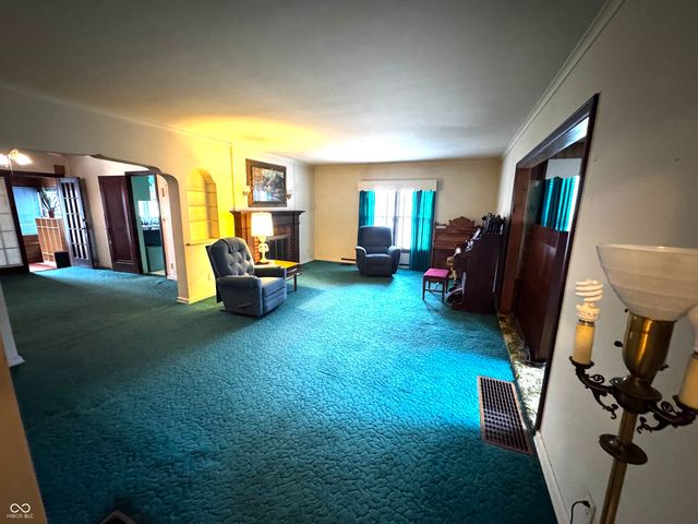 1403 16th Street, Columbus, IN 47201