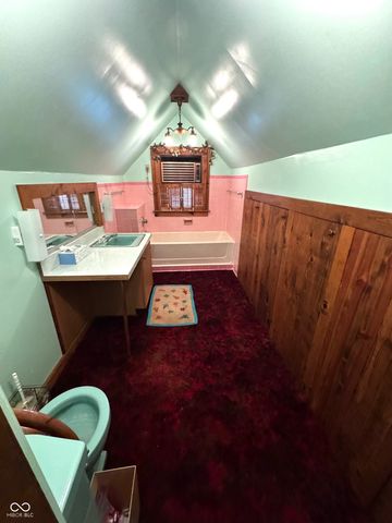 1403 16th Street, Columbus, IN 47201