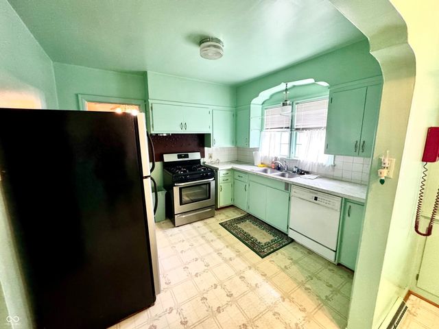 1403 16th Street, Columbus, IN 47201