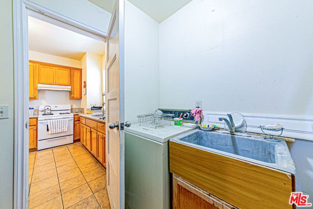 926 S Normandie Avenue, Los Angeles, CA 90006
