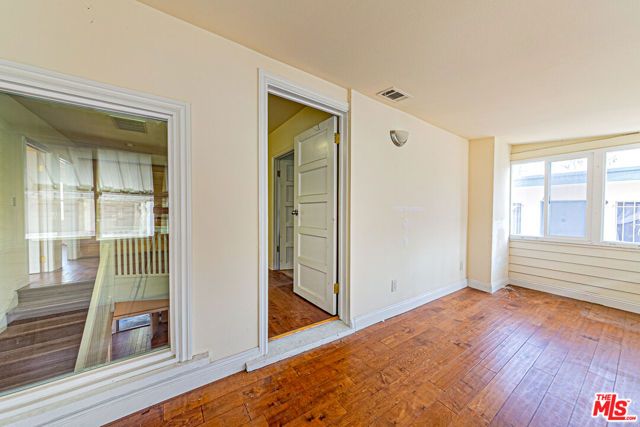 926 S Normandie Avenue, Los Angeles, CA 90006