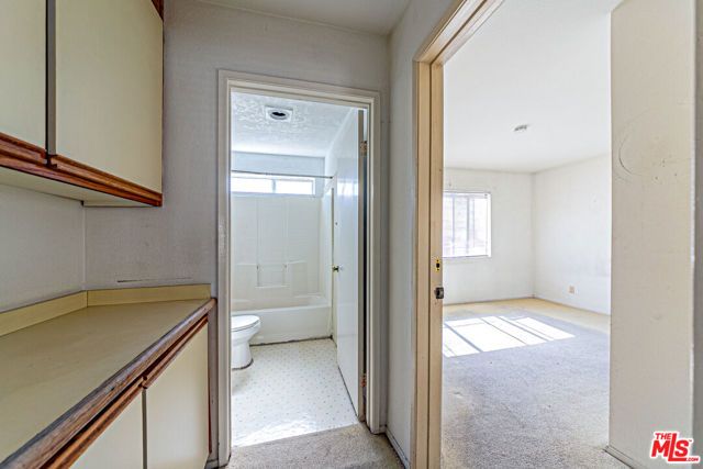 926 S Normandie Avenue, Los Angeles, CA 90006
