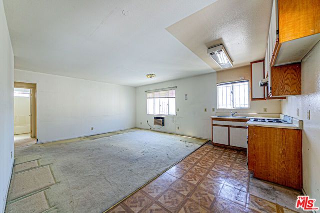 926 S Normandie Avenue, Los Angeles, CA 90006