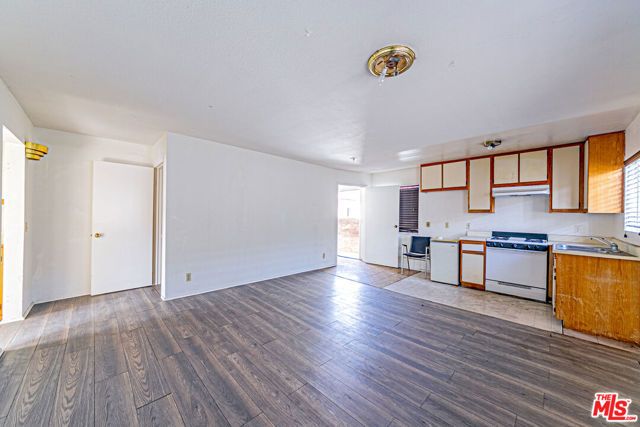 926 S Normandie Avenue, Los Angeles, CA 90006