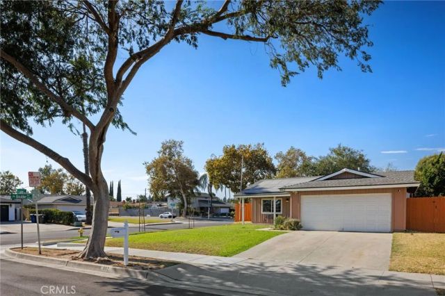862 Juniper Street, Ontario, CA 91762