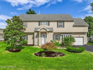 6 Middlesex Road, Matawan, NJ 07747