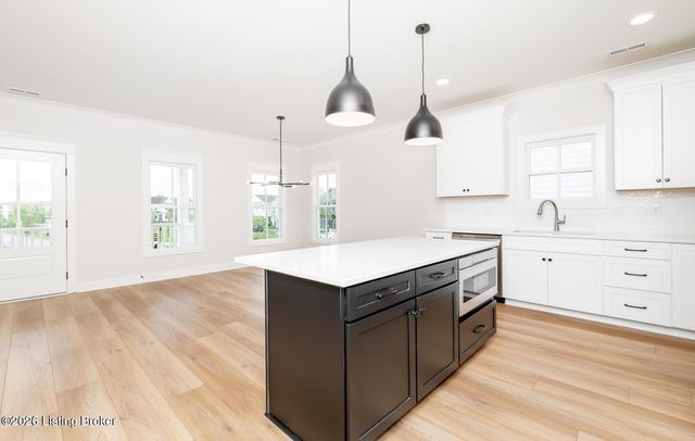6100 Passionflower Dr 201, Prospect, KY 40059