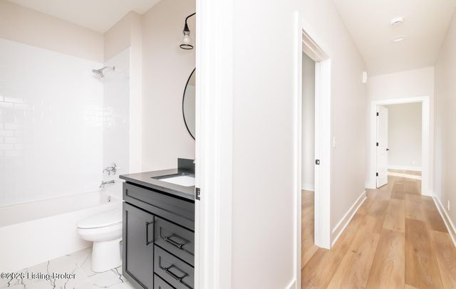 6100 Passionflower Dr 201, Prospect, KY 40059