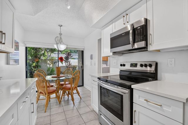 6852 Willow Wood Drive 505, Boca Raton, FL 33434