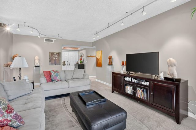 6852 Willow Wood Drive 505, Boca Raton, FL 33434