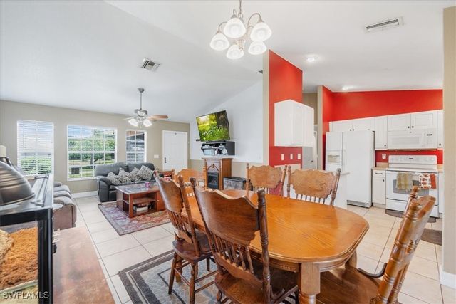 507 SE 8th TER, Cape Coral, FL 33990