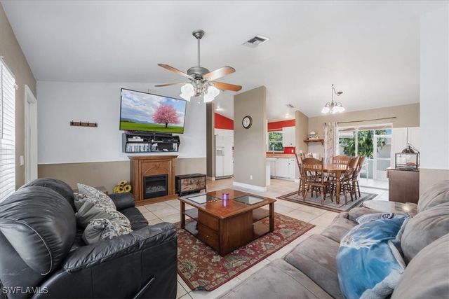 507 SE 8th TER, Cape Coral, FL 33990