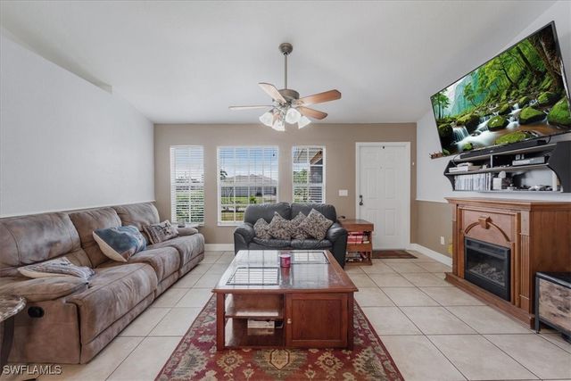 507 SE 8th TER, Cape Coral, FL 33990