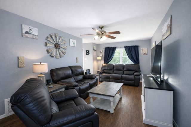 218 Jenny Lane, Denison, TX 75020