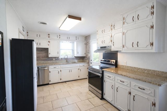 218 Jenny Lane, Denison, TX 75020