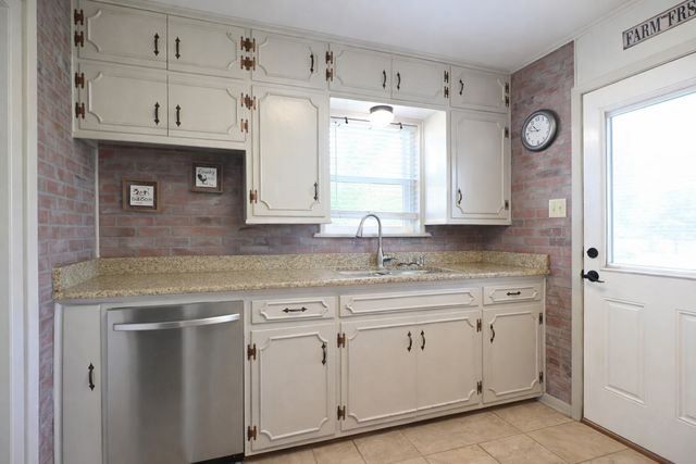 218 Jenny Lane, Denison, TX 75020