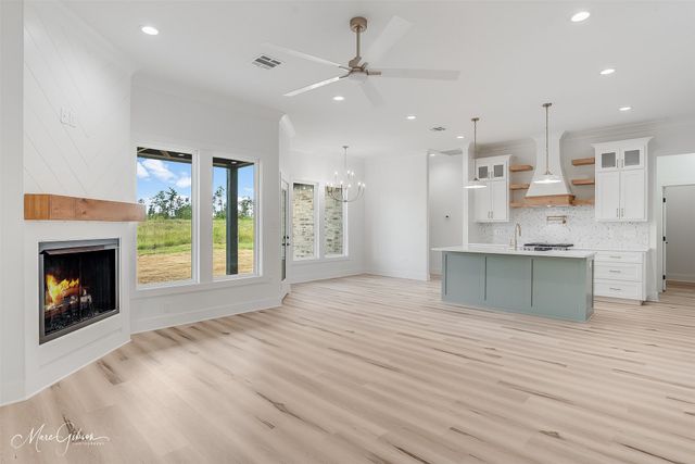 7234 Laurel Ridge Drive, Greenwood, LA 71033