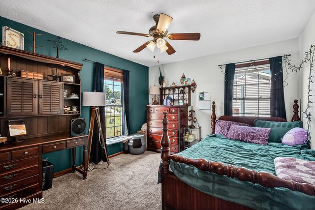 207 Stillwood Drive, Jacksonville, NC 28540