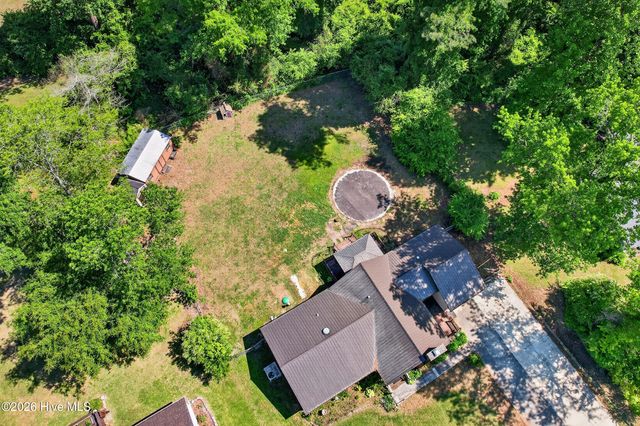 207 Stillwood Drive, Jacksonville, NC 28540