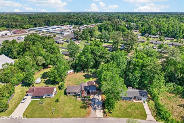 207 Stillwood Drive, Jacksonville, NC 28540