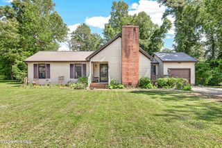 207 Stillwood Drive, Jacksonville, NC 28540