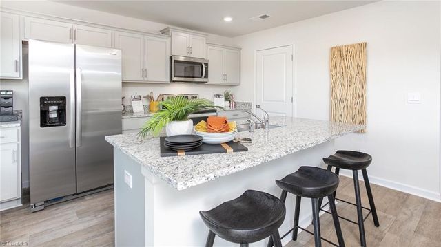 317 Zinnia Place, Lexington, NC 27295