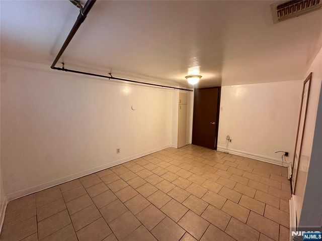 276 Madison Avenue, Clifton, NJ 07011