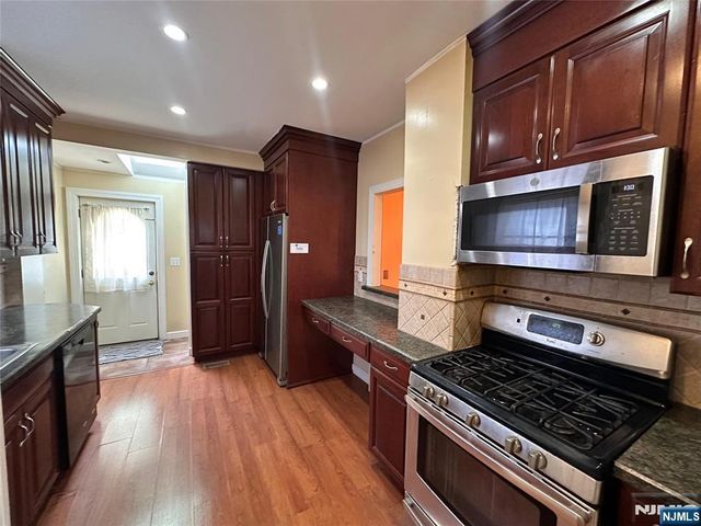 276 Madison Avenue, Clifton, NJ 07011