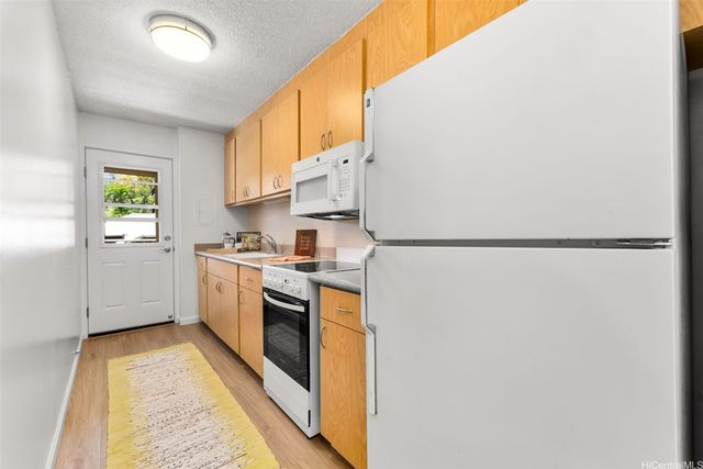 1650 Piikoi Street 203, Honolulu, HI 96822