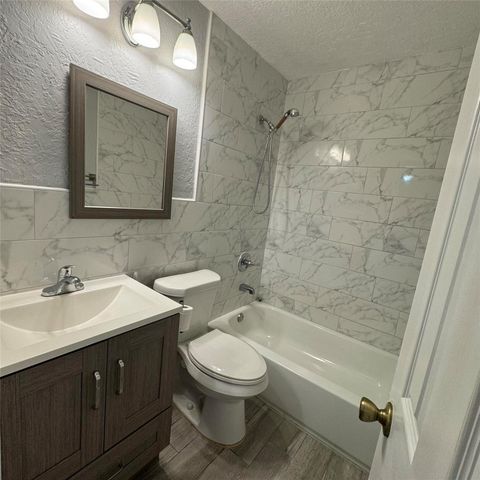 3035 NW 118th Drive NW 222D, Coral Springs, FL 33065