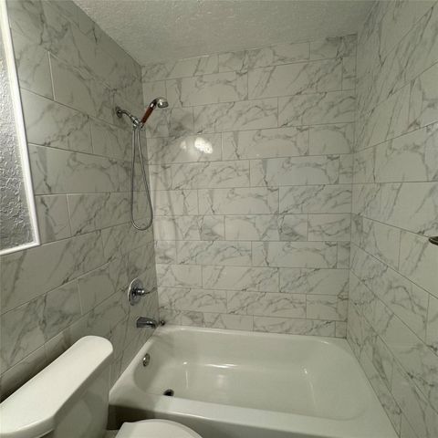 3035 NW 118th Drive NW 222D, Coral Springs, FL 33065