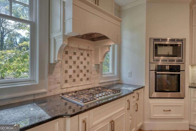 609 Cypress Pointe Lane, Hayesville, NC 28904