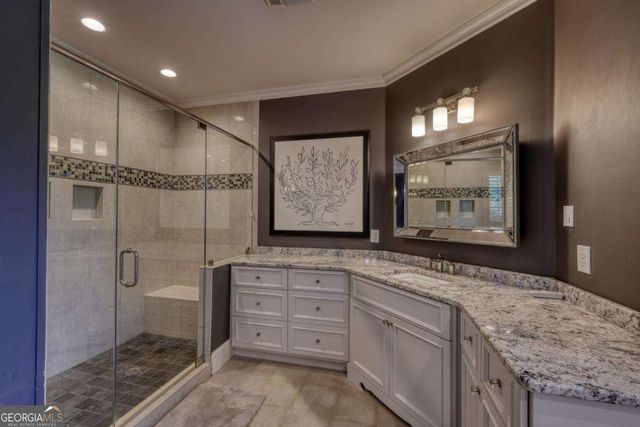 609 Cypress Pointe Lane, Hayesville, NC 28904