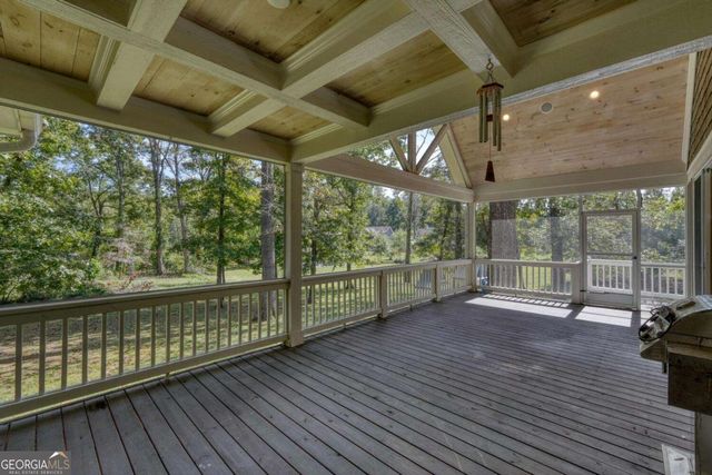 609 Cypress Pointe Lane, Hayesville, NC 28904
