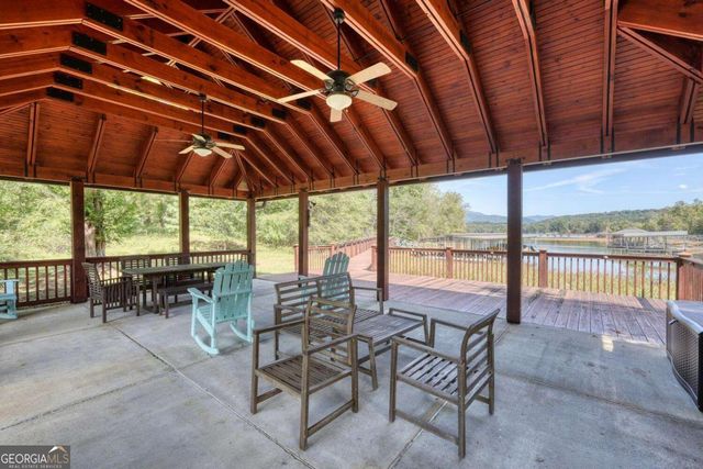 609 Cypress Pointe Lane, Hayesville, NC 28904