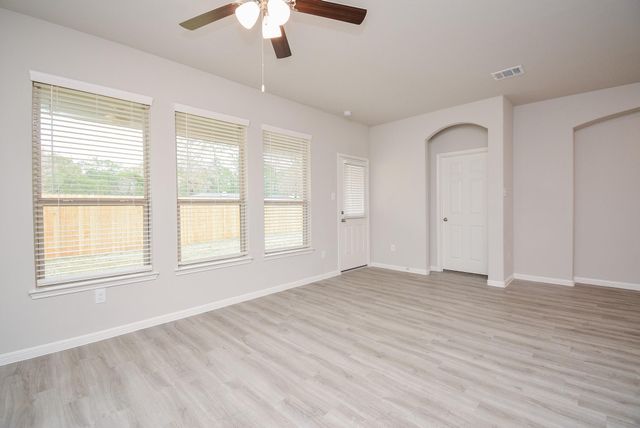27326 Grey Fox Run, Magnolia, TX 77354