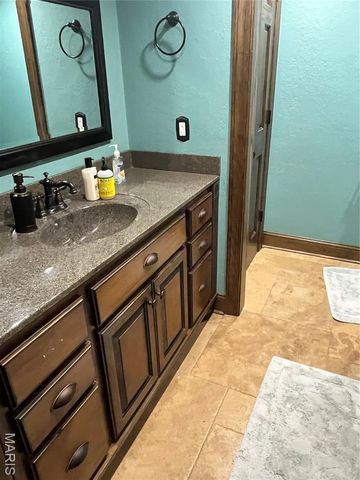 311 College Avenue, Kennett, MO 63857