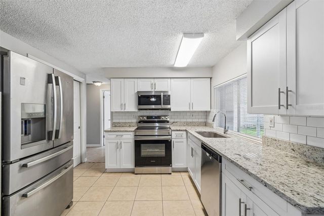 4352 GLISSADE DR, New Port Richey, FL 34652