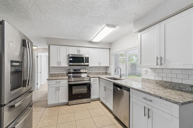 4352 GLISSADE DR, New Port Richey, FL 34652