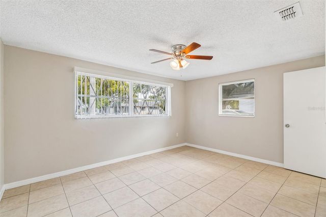 4352 GLISSADE DR, New Port Richey, FL 34652